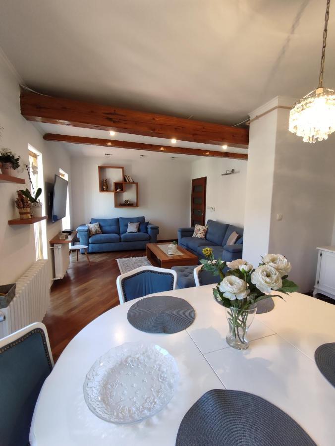 Deluxe Apartment Lejla - Free Garage Parking Sarajevo Bagian luar foto