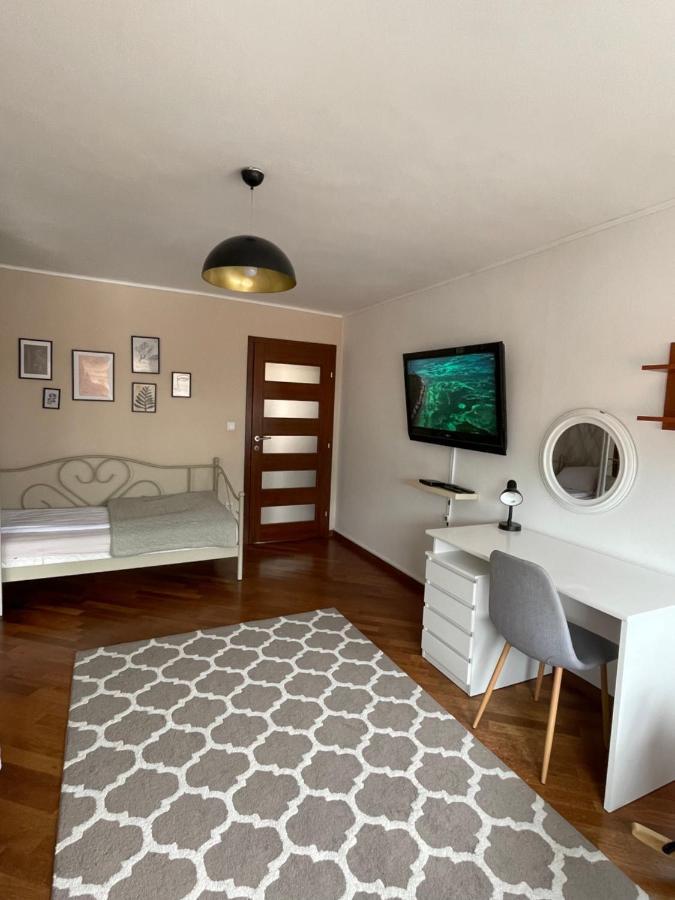 Deluxe Apartment Lejla - Free Garage Parking Sarajevo Bagian luar foto